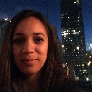 Meet your Posher, Clarissa